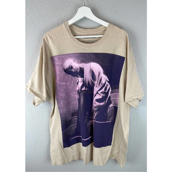 Ariana Grande Sweetener Tour Filtered Staircase T-shirt Size 2X - Picture 2 of 11
